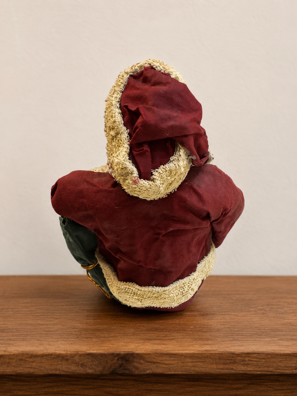Vintage-Style Sitting Santa Claus Shelf Sitter with Toy Train, Bell & Gift Sack