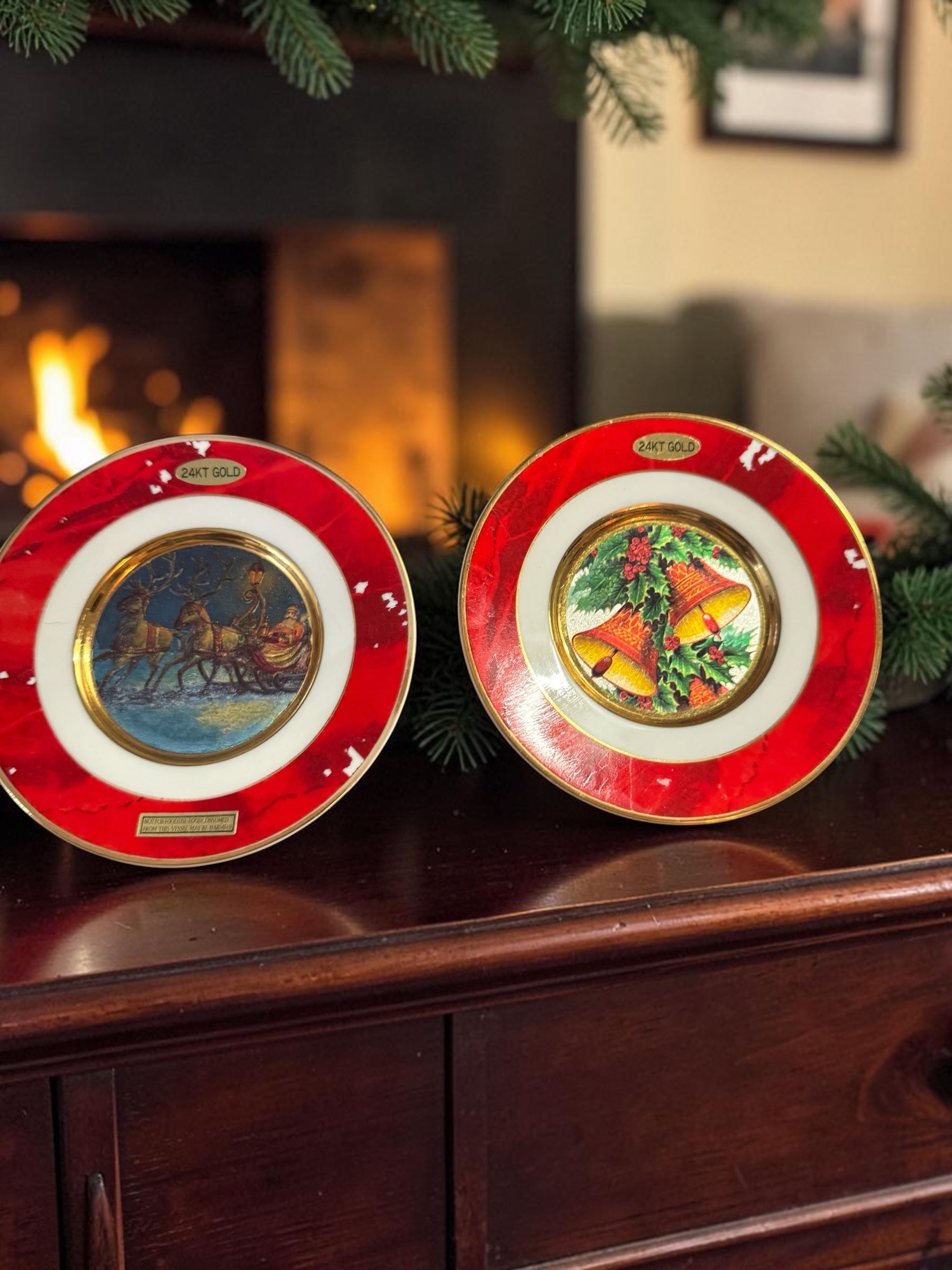 Dufex Decorative Holiday Collector Plates